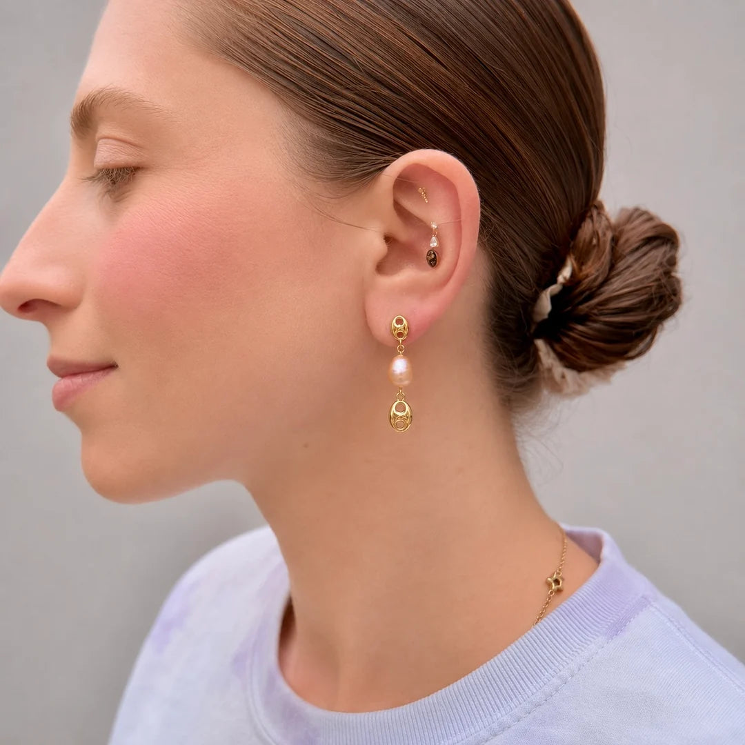 Annie Gold Pearl Earring