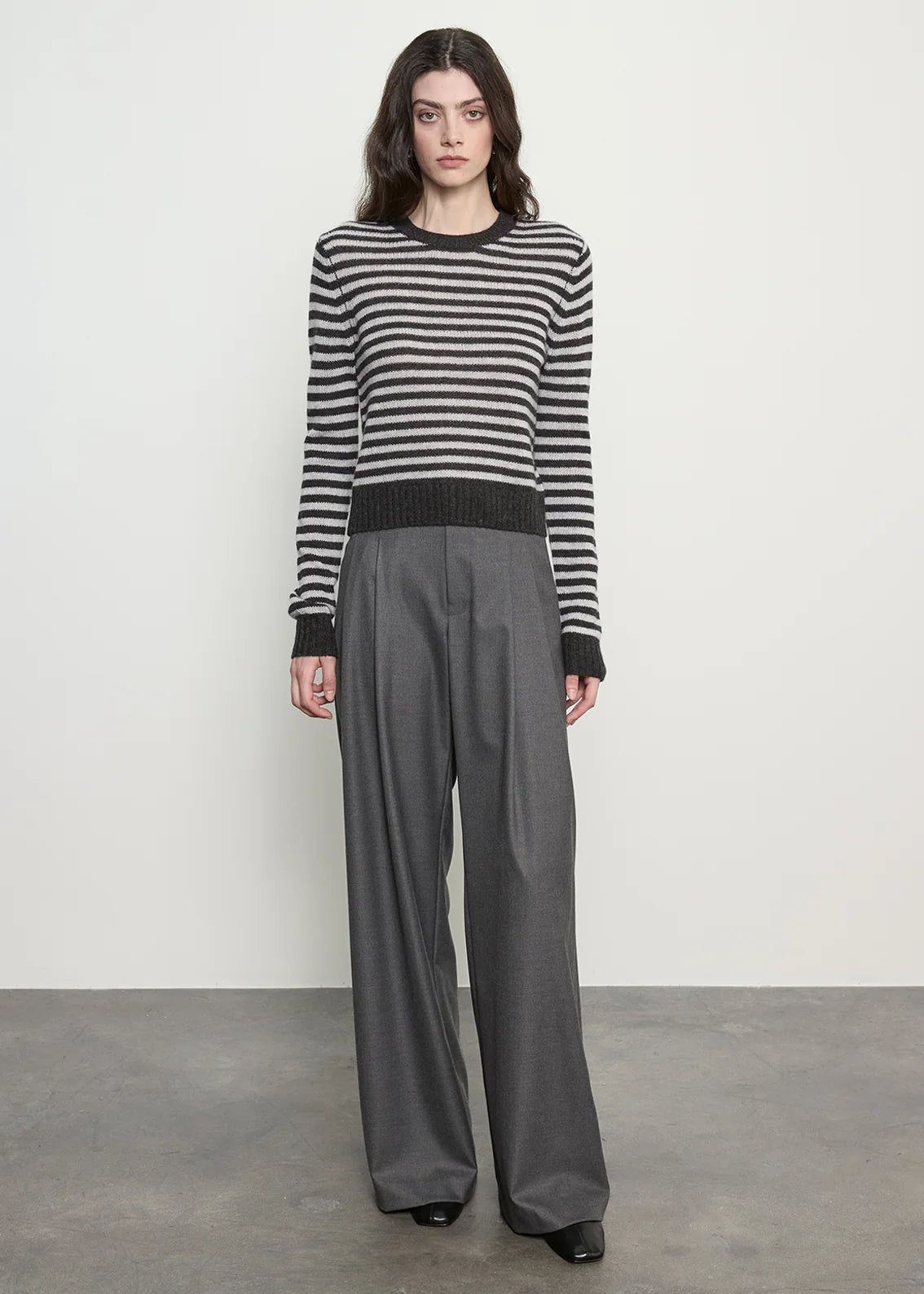 Cashmere Shrunken Crew