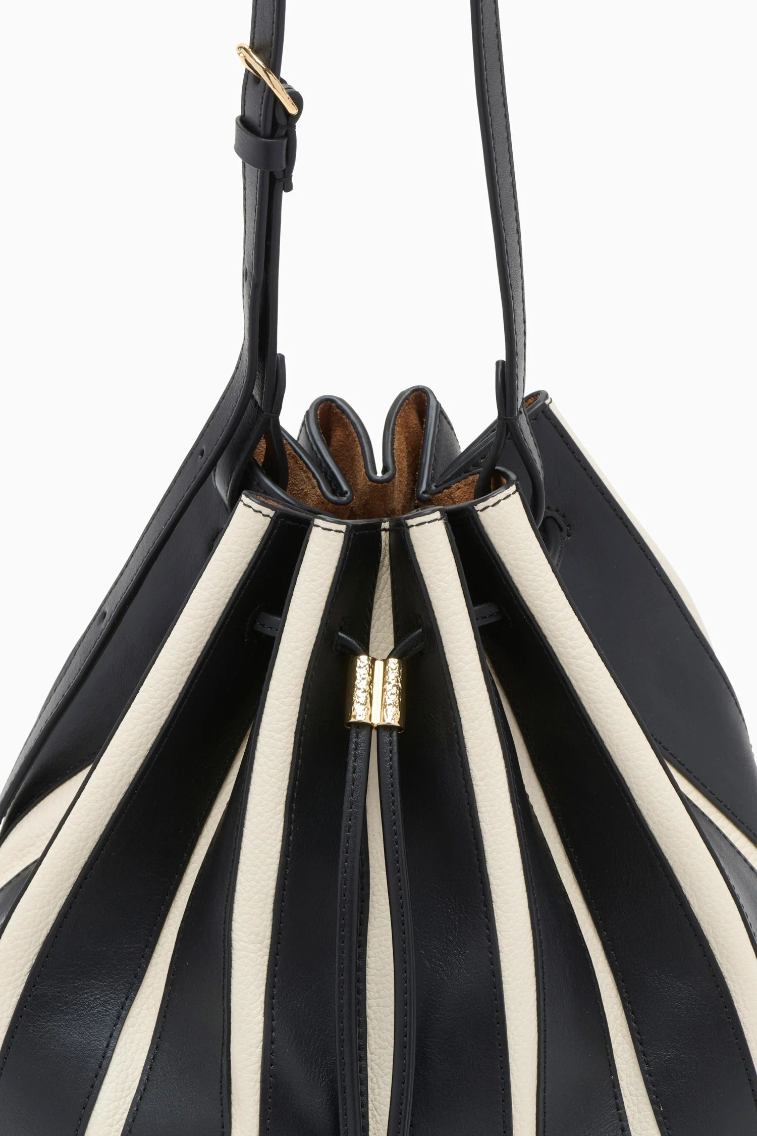 Alma Everyday Bucket Bag