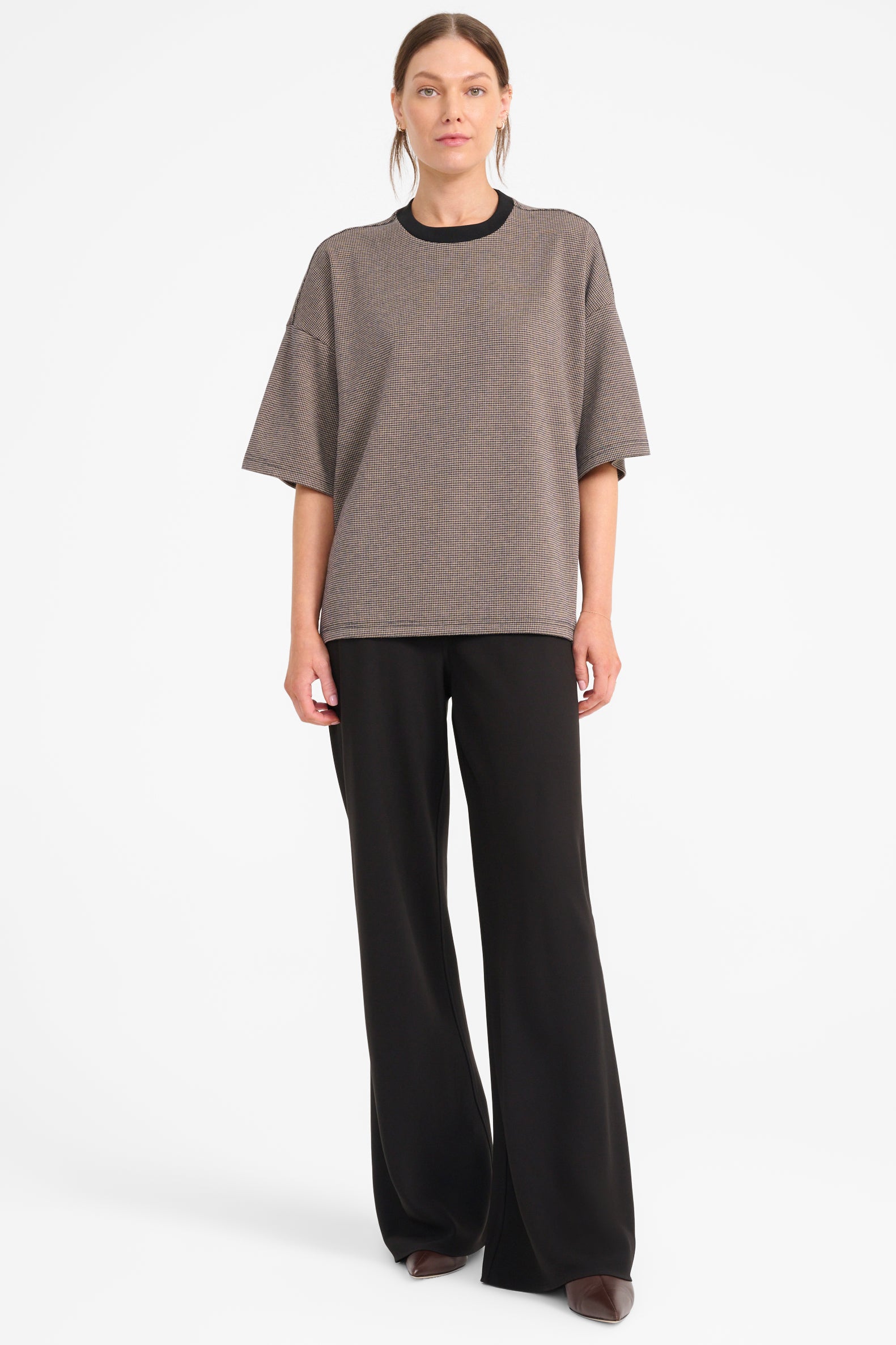Capsule Top