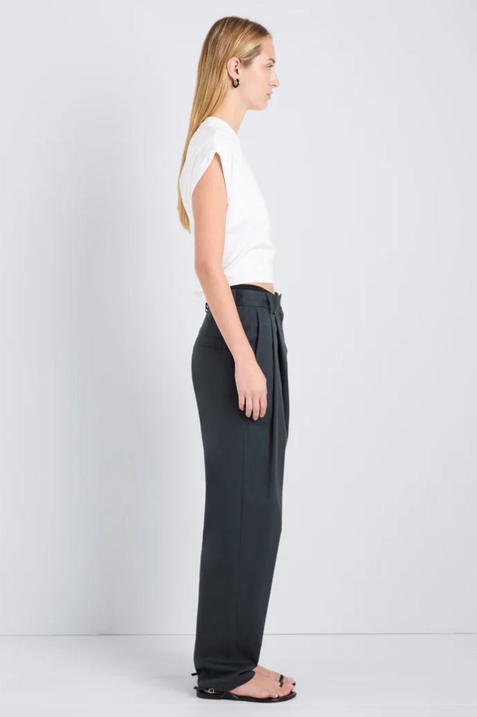 Reeva Tee