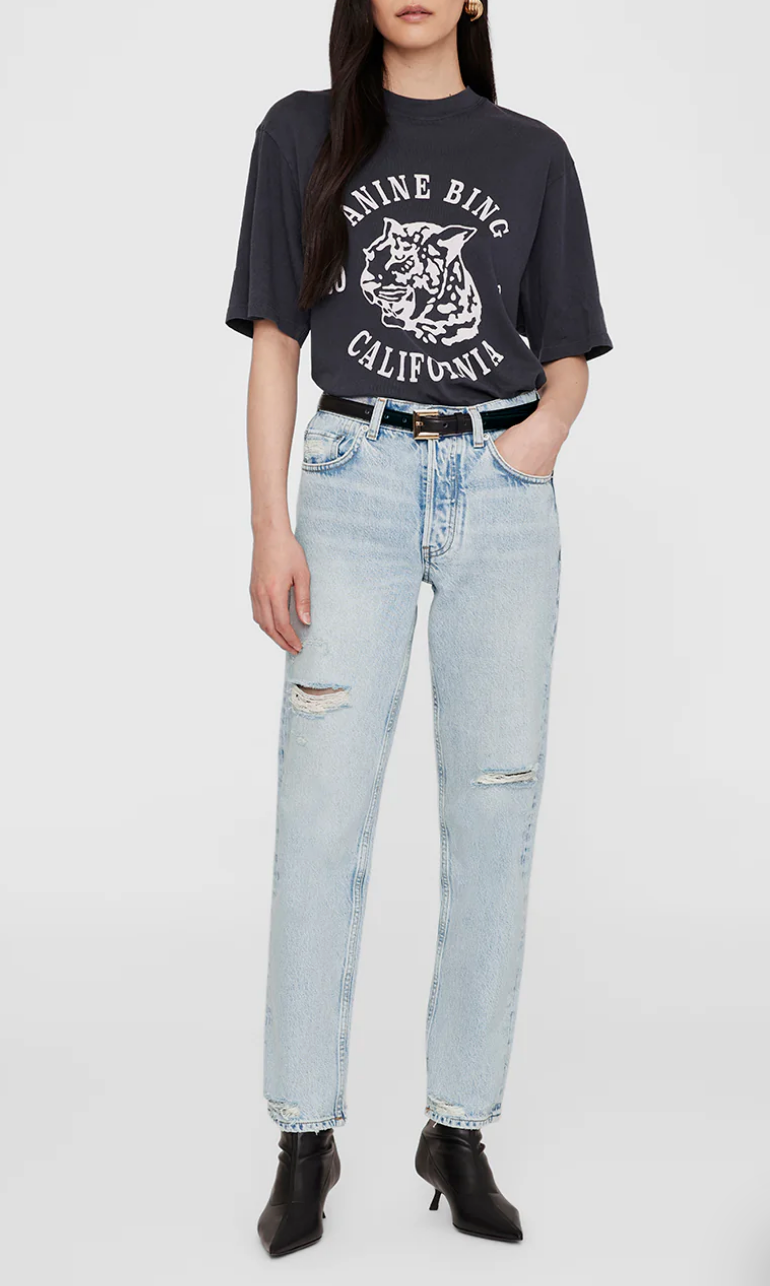 Avi Tee